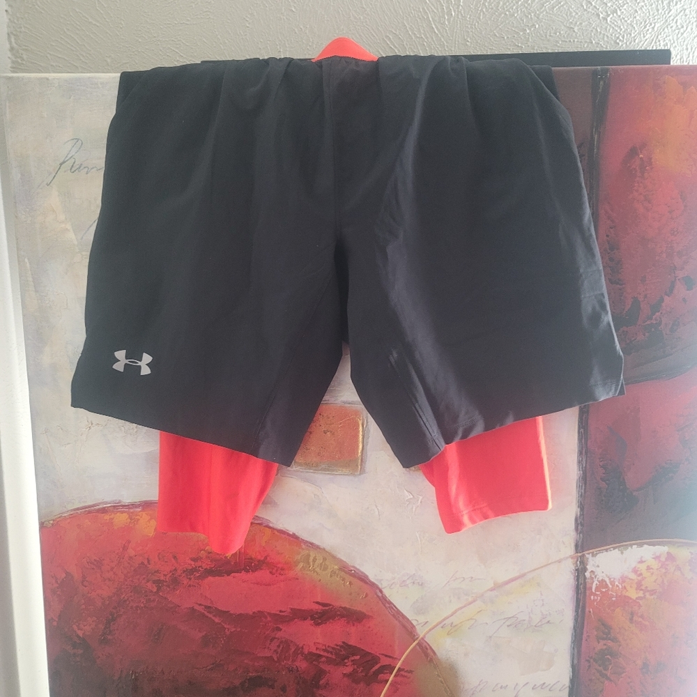 Under Armour 2 in 1 shorts